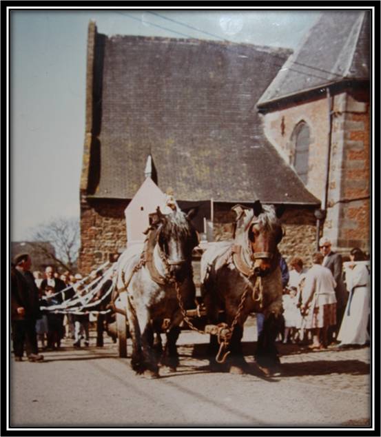 chapelle procession 05