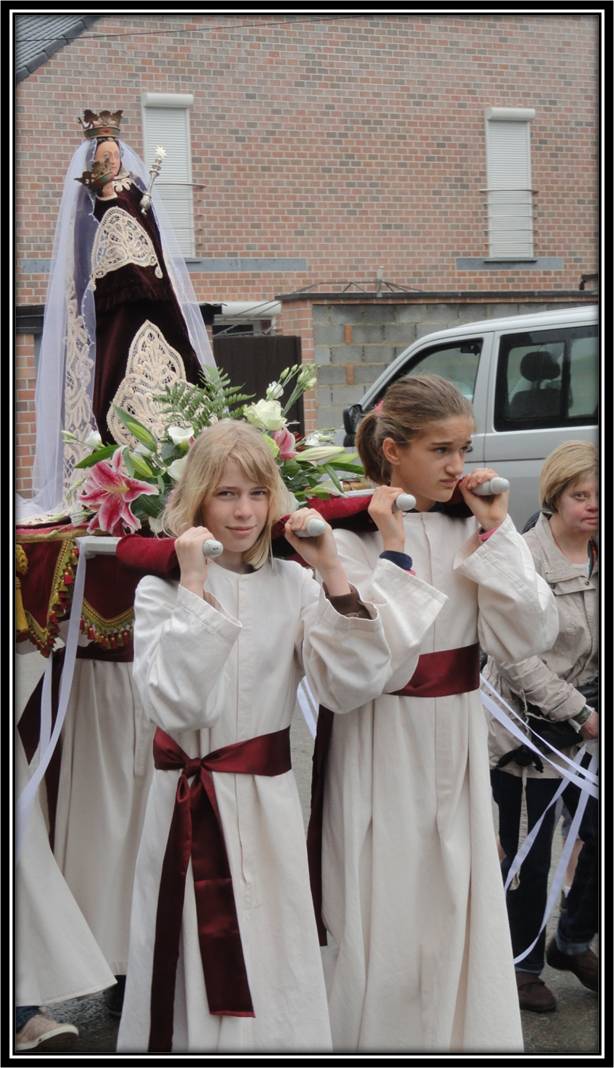 chapelle procession 14